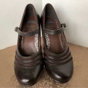 Dansko Women's Brown Mary Jane Heeled Shoes Size 39